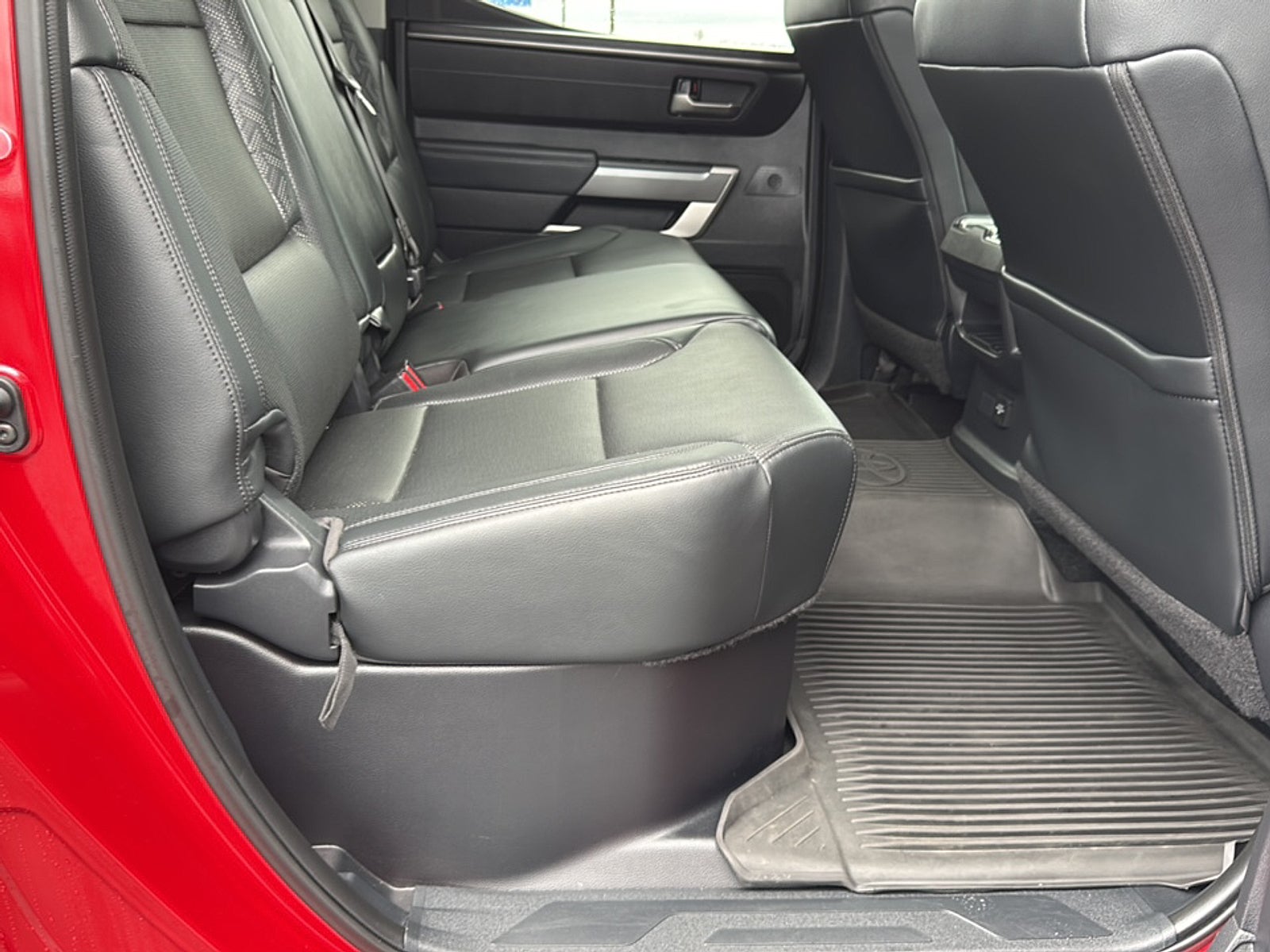 2022 Toyota Tundra 4WD SR5