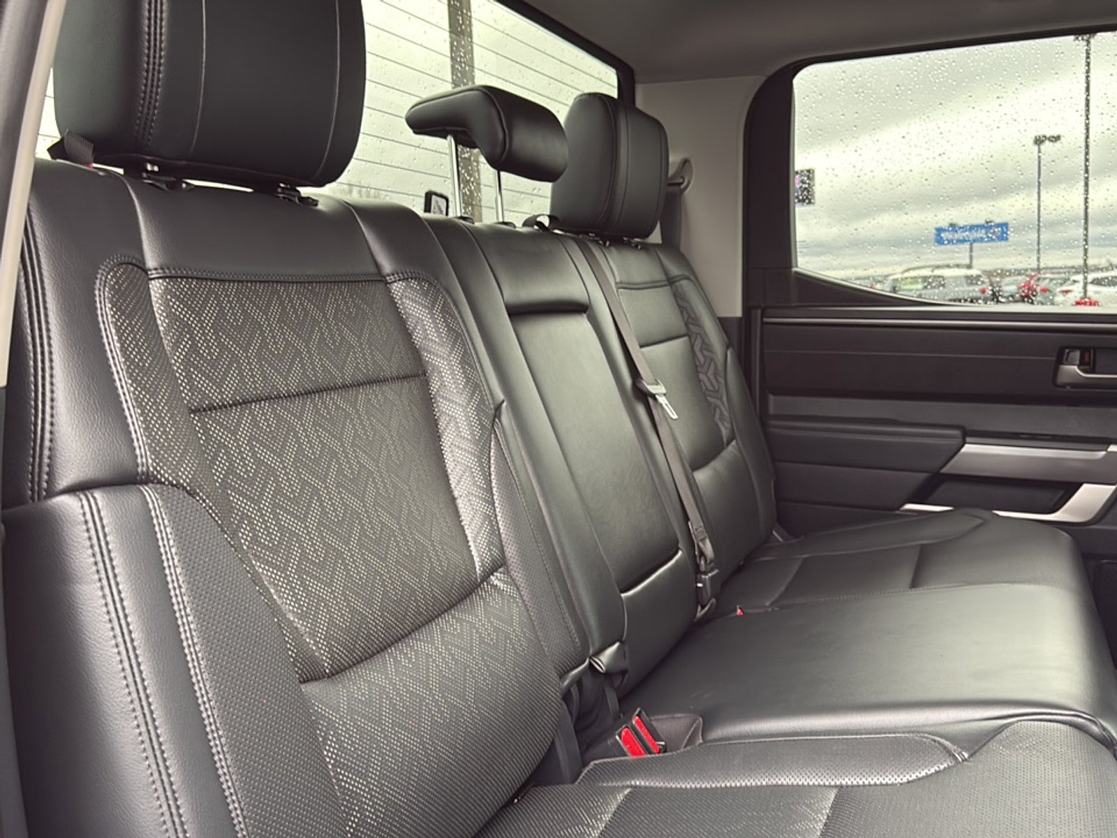 2022 Toyota Tundra 4WD SR5