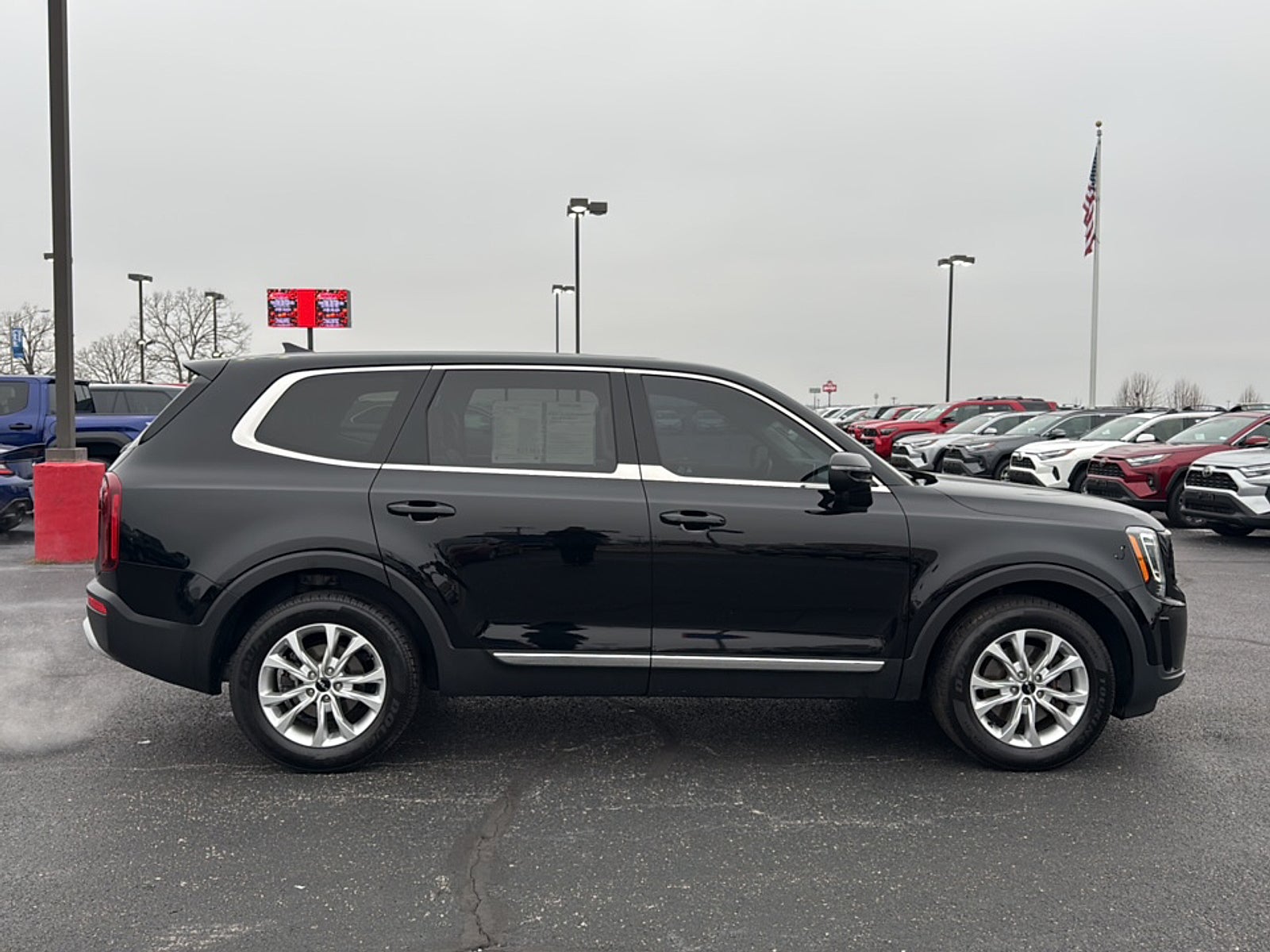 2022 Kia Telluride LX