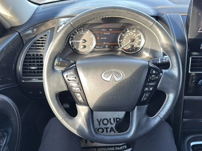 2023 INFINITI QX80 LUXE