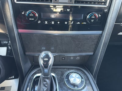 2023 INFINITI QX80 LUXE