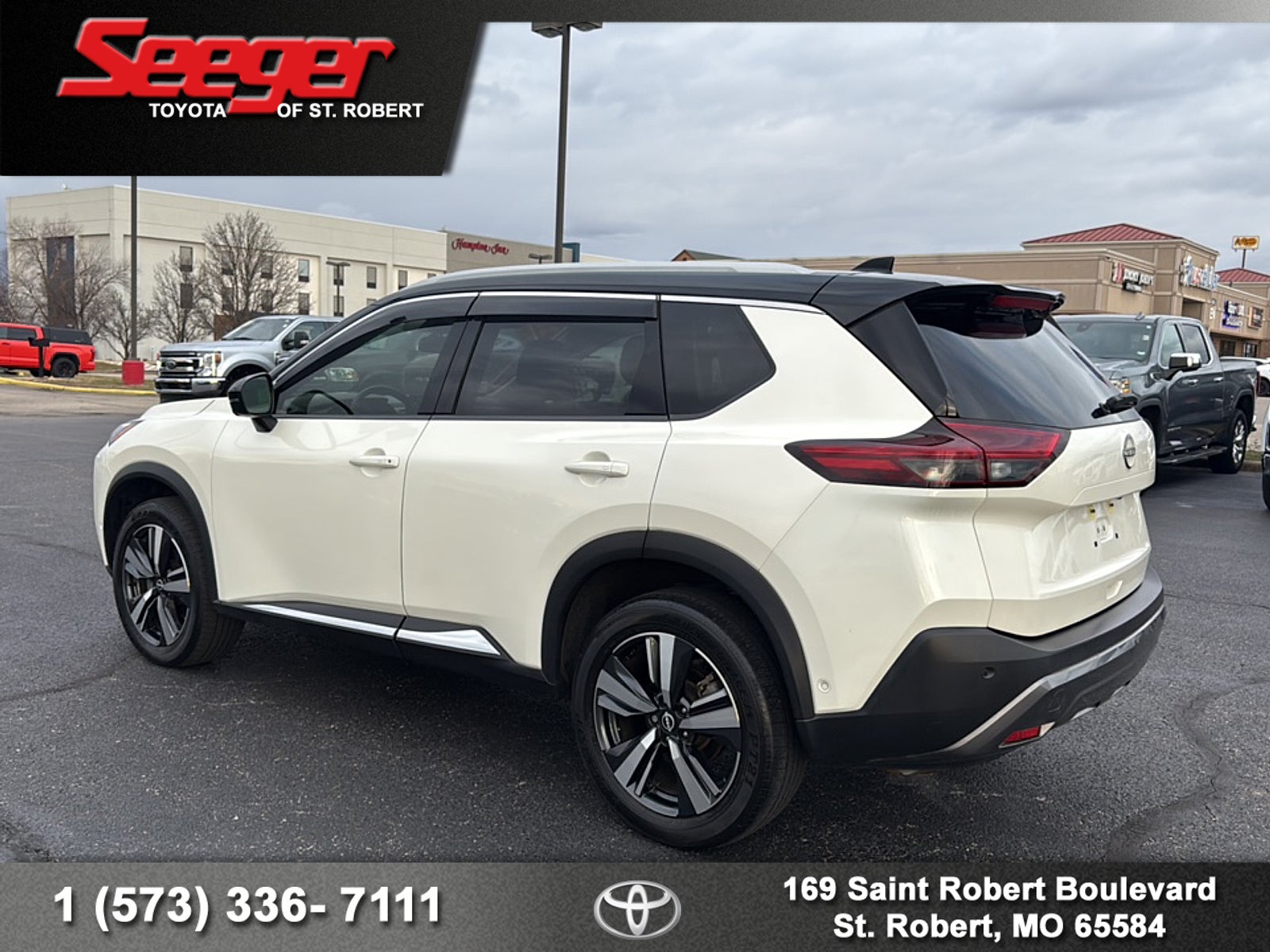 2022 Nissan Rogue SL