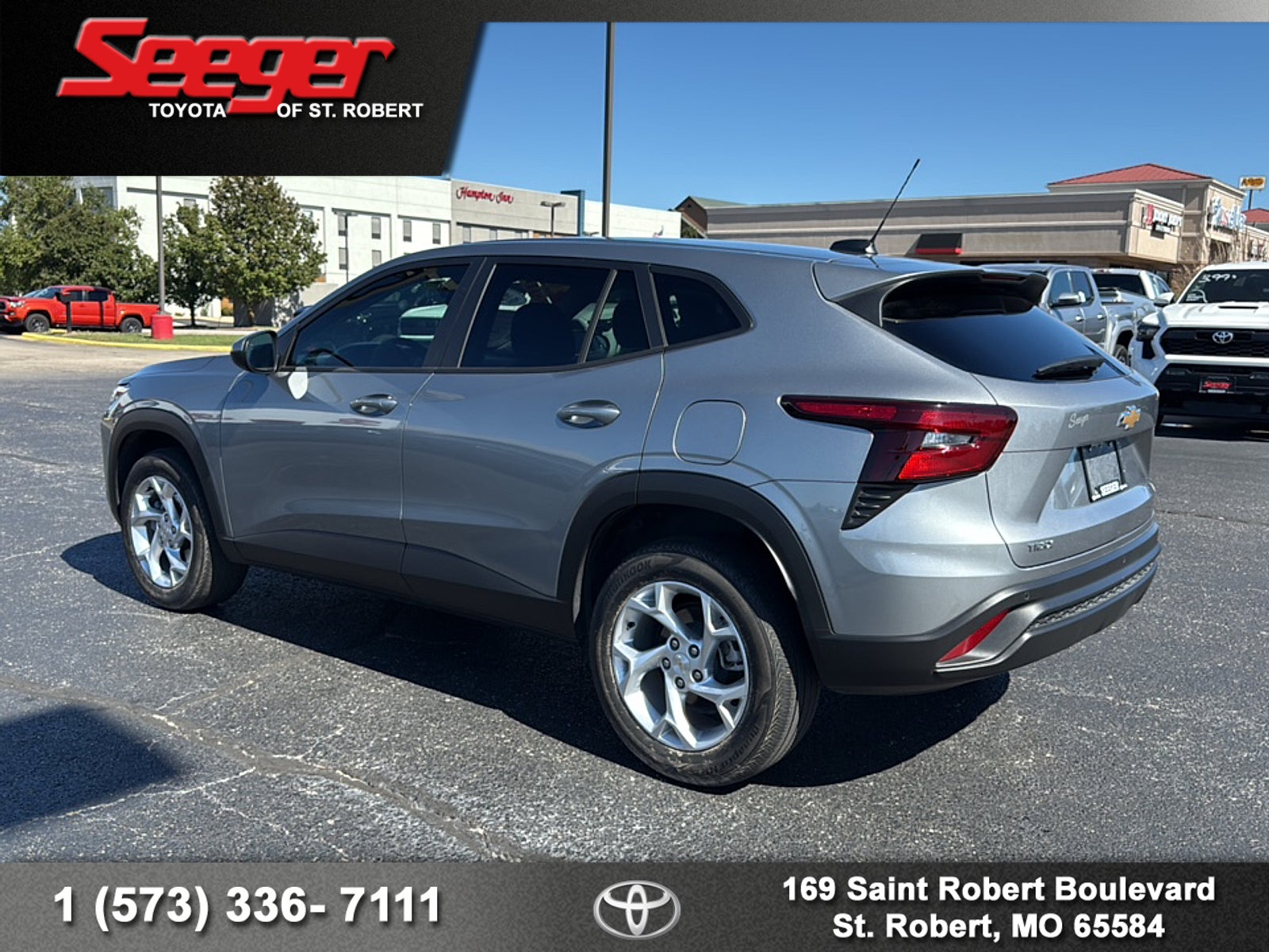 2025 Chevrolet Trax LS