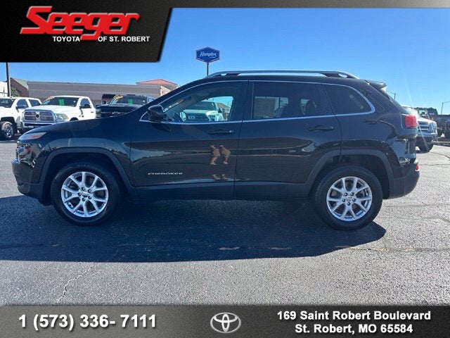 Used 2015 Jeep Cherokee Latitude with VIN 1C4PJMCS1FW773971 for sale in Saint Robert, MO