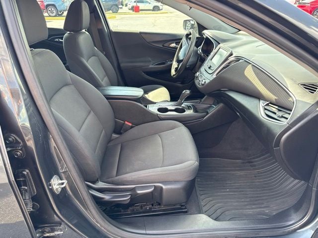 2017 Chevrolet Malibu LT 1LT
