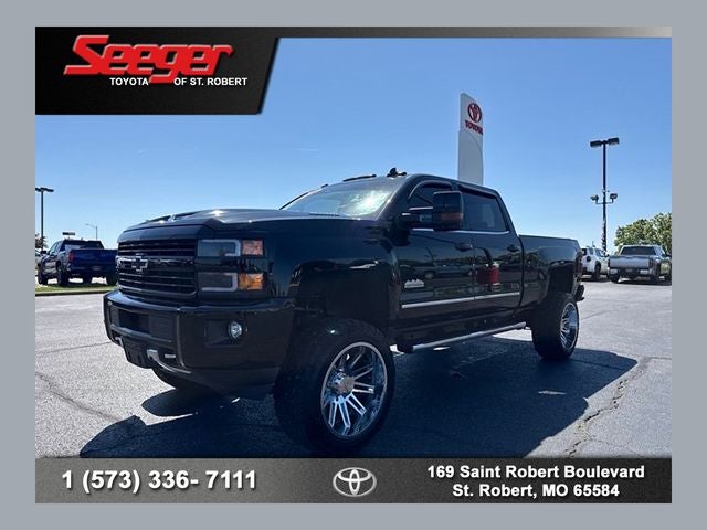 2017 Chevrolet Silverado High Country