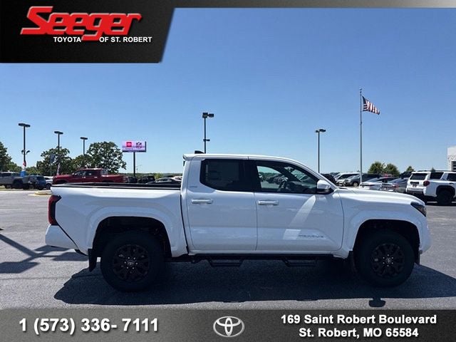 2026 Toyota Tacoma SR5 - Photo 8