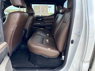 2022 Toyota Tacoma Limited V6
