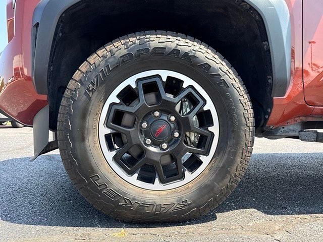 2025 Toyota Tacoma TRD Off Road - Photo 13