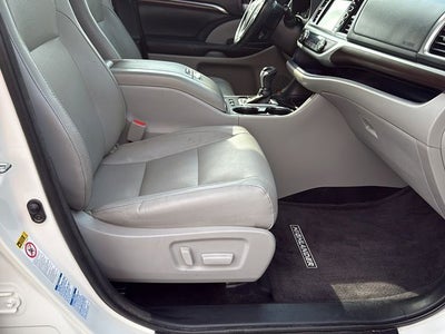 2015 Toyota HIGHLANDER Limited