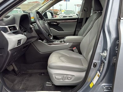 2021 Toyota HIGHLANDER Platinum