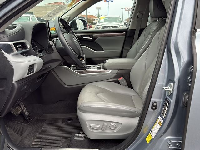 2021 Toyota HIGHLANDER Platinum