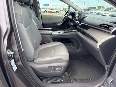 2021 Toyota SIENNA XLE AWD XLE 7 Passenger