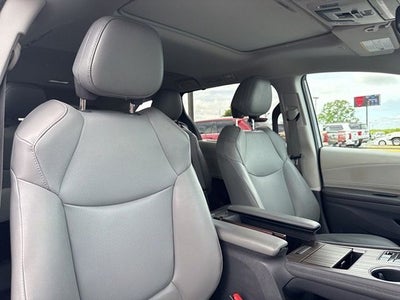 2021 Toyota SIENNA XLE AWD XLE 7 Passenger