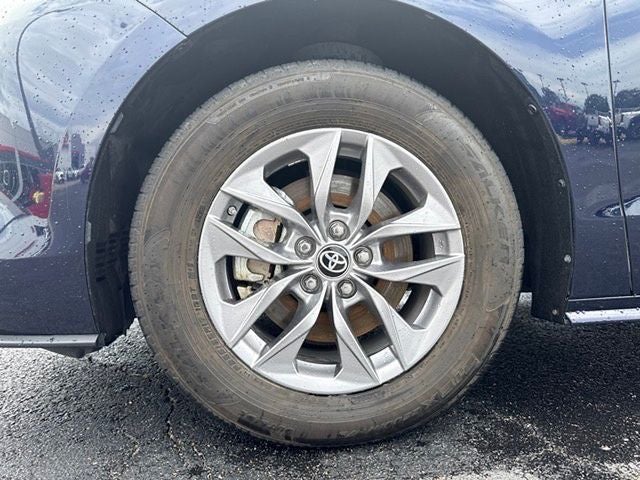 2023 Toyota Sienna XLE 7 Passenger