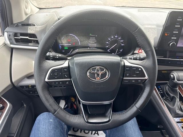 2023 Toyota Sienna XLE 7 Passenger