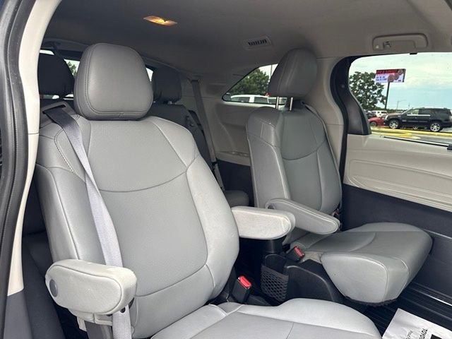 2023 Toyota Sienna XLE 7 Passenger