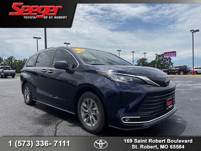 2023 Toyota Sienna XLE 7 Passenger