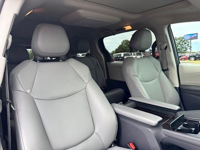 2023 Toyota Sienna XLE 7 Passenger