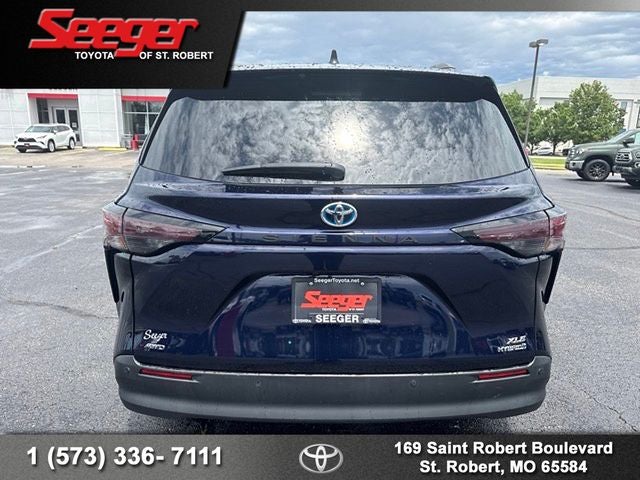 2023 Toyota Sienna XLE 7 Passenger