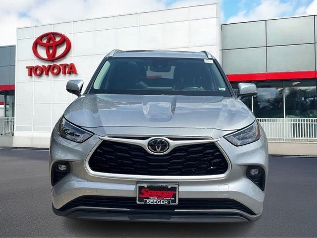 2025 Toyota Highlander XLE