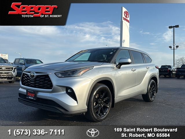 2023 Toyota HIGHLANDER LE