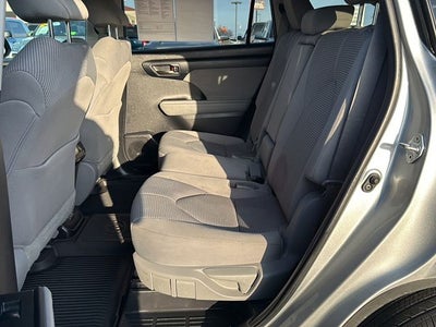 2023 Toyota HIGHLANDER LE