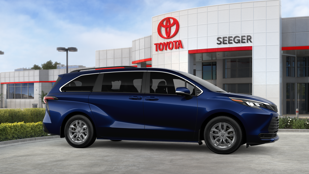 2026 Toyota Sienna LE