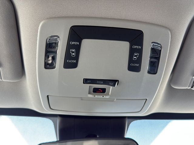 2024 Toyota SIENNA LE LE 8 Passenger