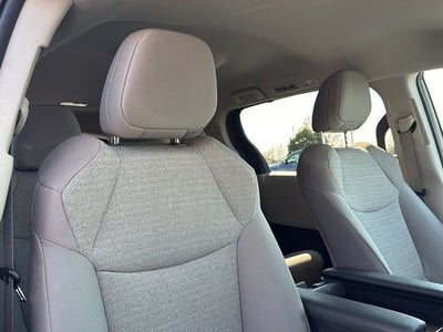 2024 Toyota SIENNA LE LE 8 Passenger
