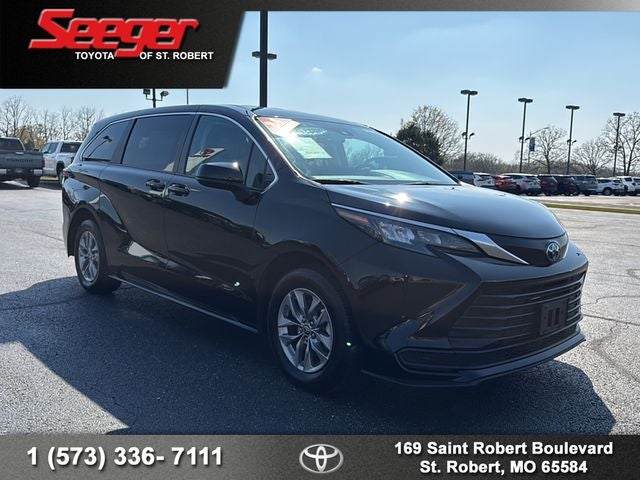 2024 Toyota SIENNA LE LE 8 Passenger