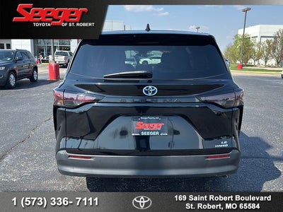 2024 Toyota SIENNA LE LE 8 Passenger