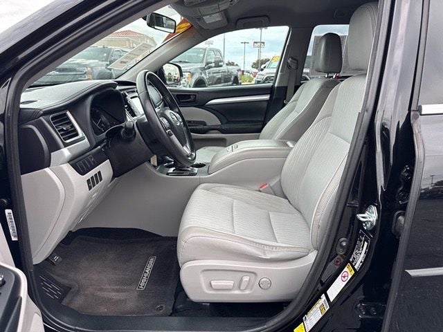 2015 Toyota Highlander LE Plus V6