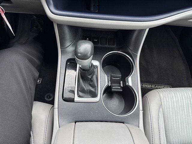 2015 Toyota Highlander LE Plus V6