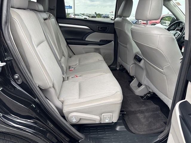 2015 Toyota Highlander LE Plus V6