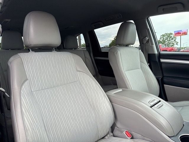 2015 Toyota Highlander LE Plus V6