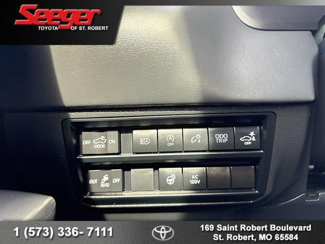 2023 Toyota TUNDRA 4X4 Platinum