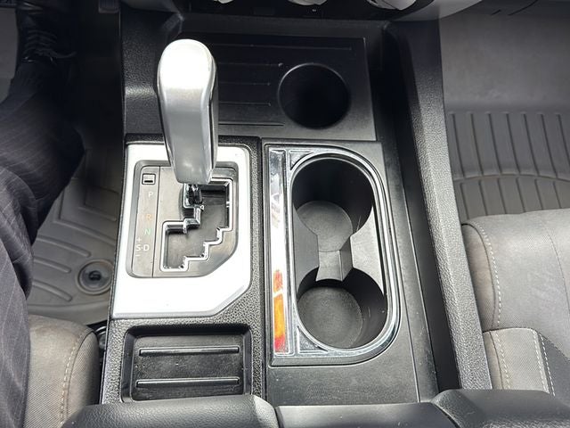 2016 Toyota TUNDRA 4X4 SR5