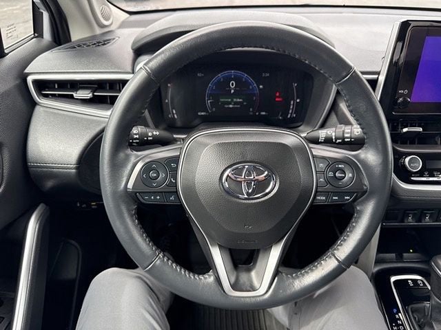 2024 Toyota Corolla Cross XLE