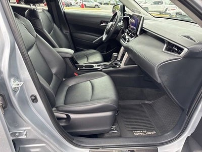 2024 Toyota Corolla Cross XLE