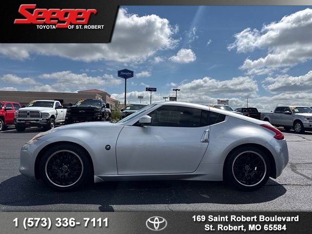 2010 Nissan 370Z Base