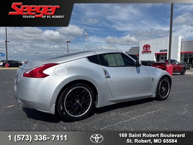 2010 Nissan 370Z Base