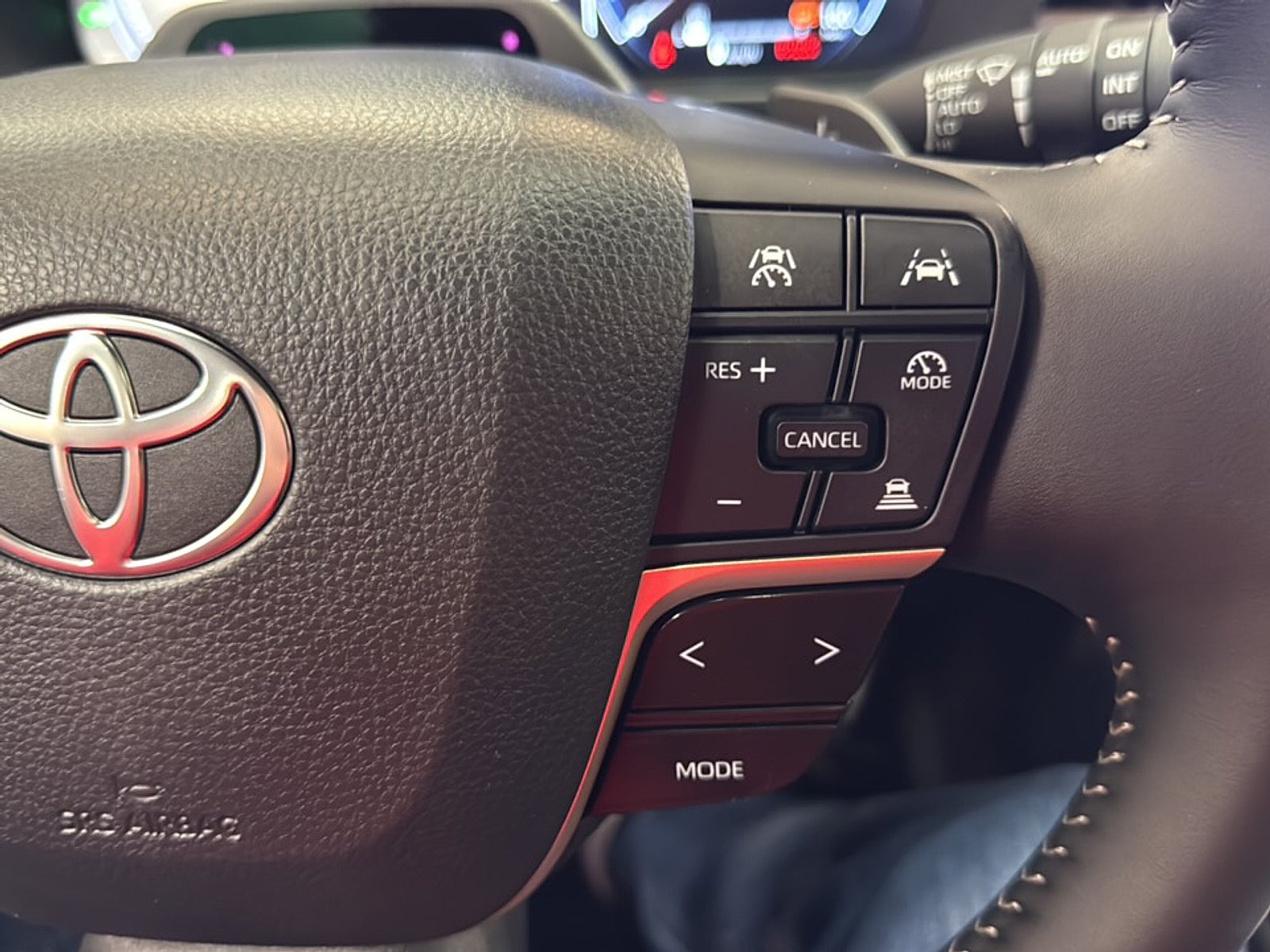 2025 Toyota Toyota Crown Signia Limited