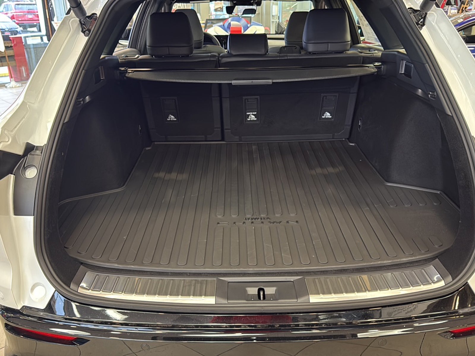 2025 Toyota Toyota Crown Signia Limited