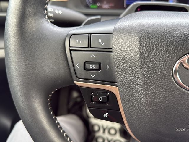 2024 Toyota CROWN Platinum