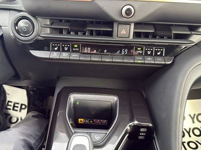 2024 Toyota CROWN Platinum