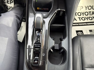 2024 Toyota CROWN Platinum