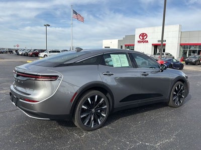 2024 Toyota CROWN Platinum