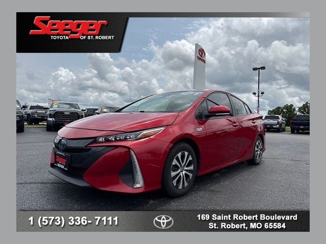 2022 Toyota Prius Prime XLE's photo