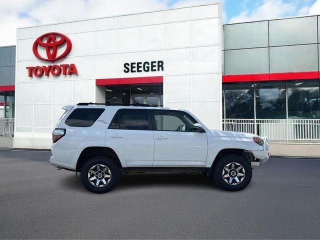 2019 Toyota 4RUNNER TRD Off-Road Premium